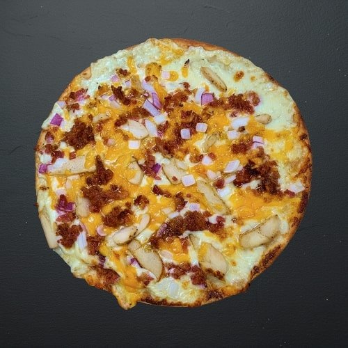 chicken and bacon special pizza