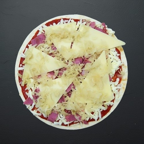 eatons fresh reuben pizza