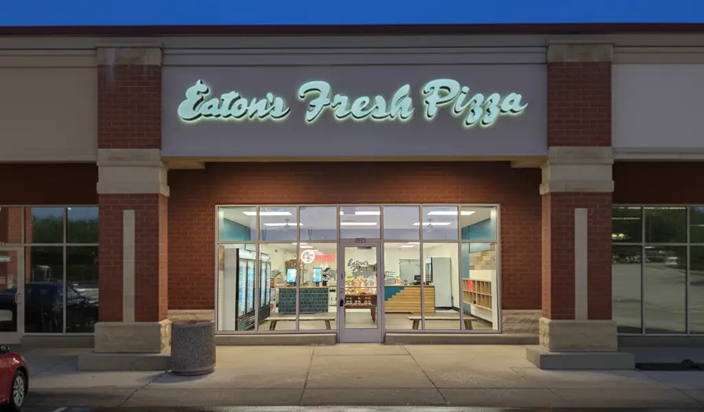 eatons fresh pizza sheboygan store