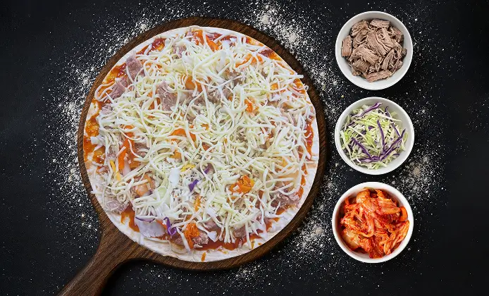 eatons october pizza of the month spicy korean bbq